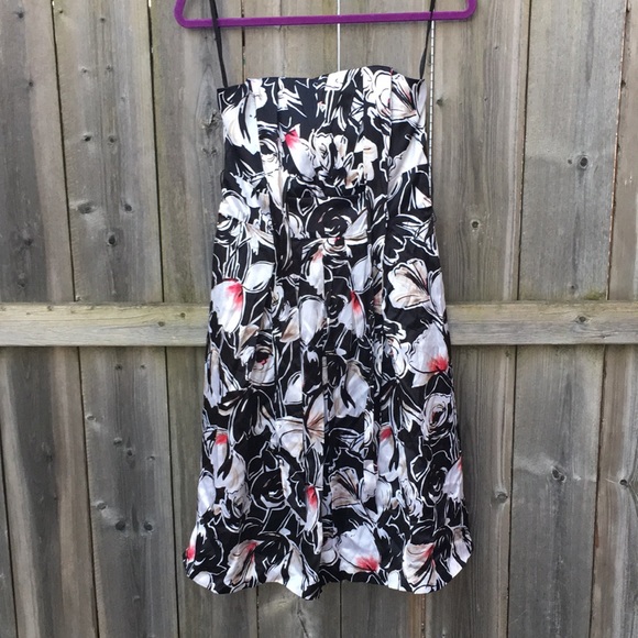 White House Black Market Dresses & Skirts - Floral Dress